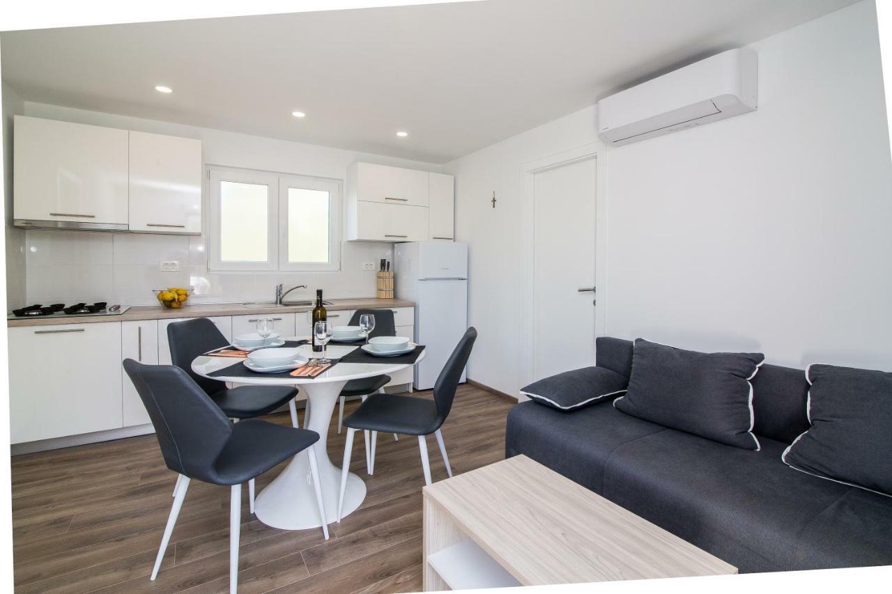 Luxury Mobile Homes Liza2 Biograd Na Moru Exterior photo