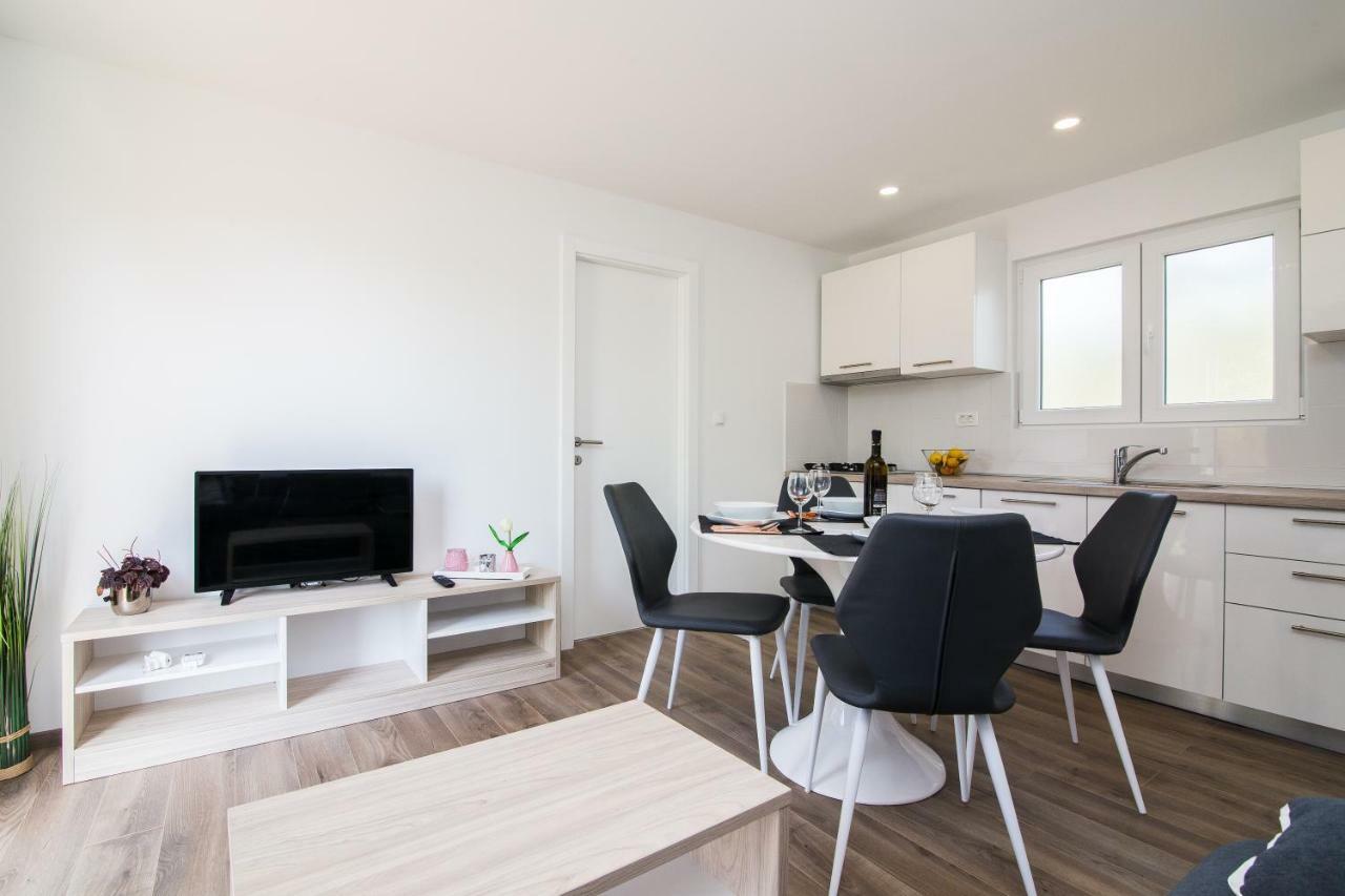 Luxury Mobile Homes Liza2 Biograd Na Moru Exterior photo